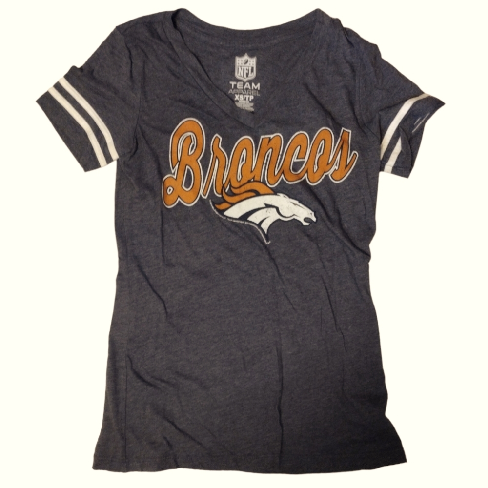 BRONCOS NFL TEAM APPAREL SHORT SLEEVE SHIRT WOMEN'S SIZE XS